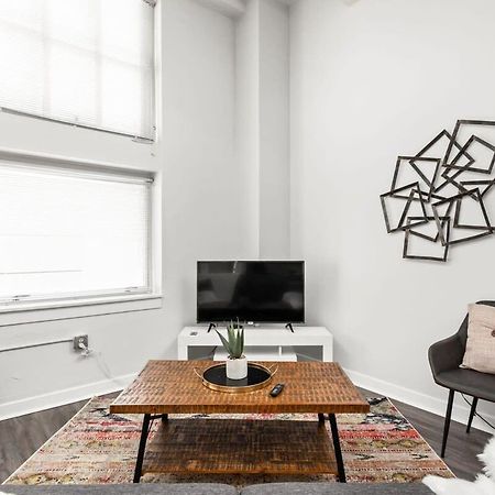 Modern Downtown Apartment 2Br 2Ba By Cozysuites Indianapolis Buitenkant foto