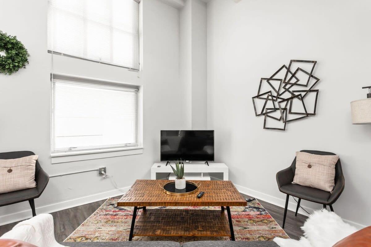Modern Downtown Apartment 2Br 2Ba By Cozysuites Indianapolis Buitenkant foto