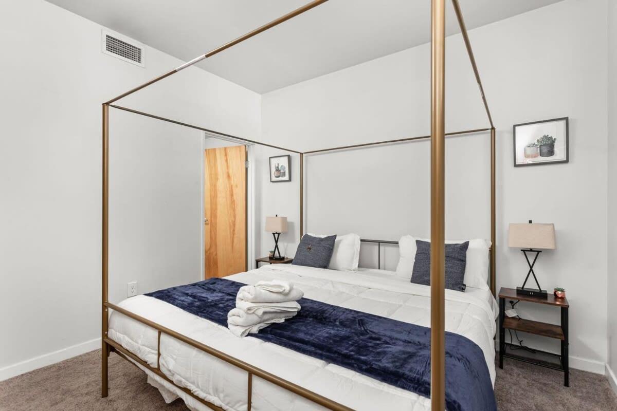 Modern Downtown Apartment 2Br 2Ba By Cozysuites Indianapolis Buitenkant foto